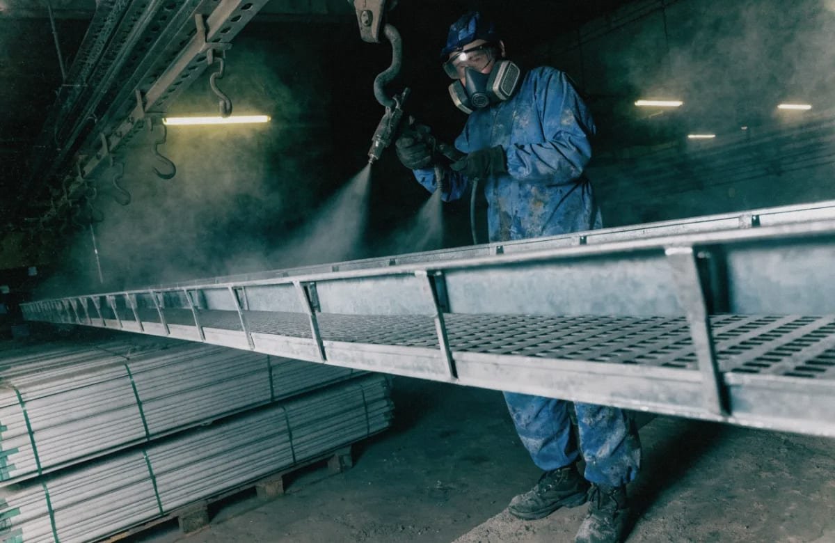 Energy-Efficient Tray Design Press-formed cable tray design maximizing energy efficiency and load capacity (ID#4)