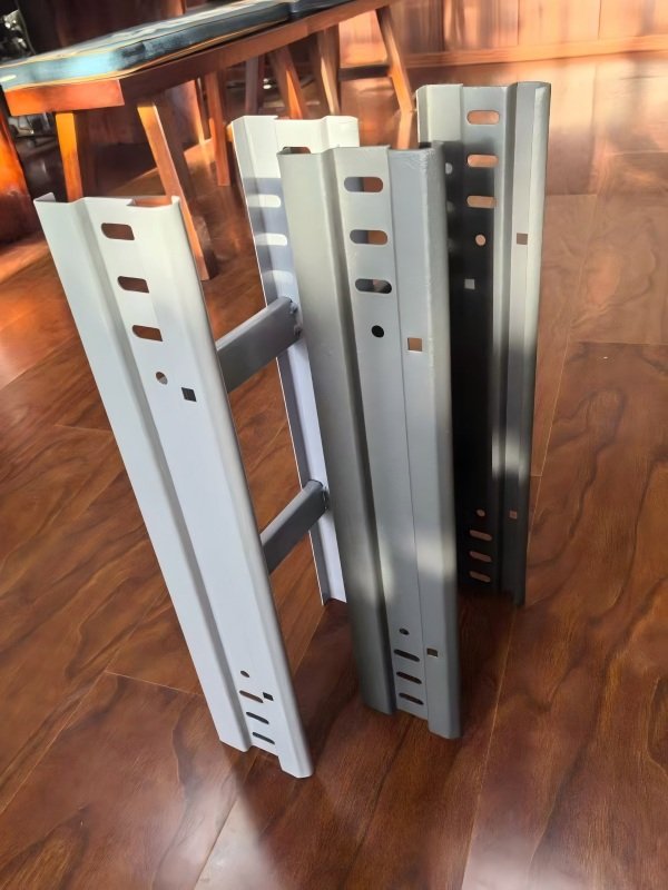 Hot dipped galvanized cable ladder overview showing zinc-coated steel structure for cable support (ID#1)