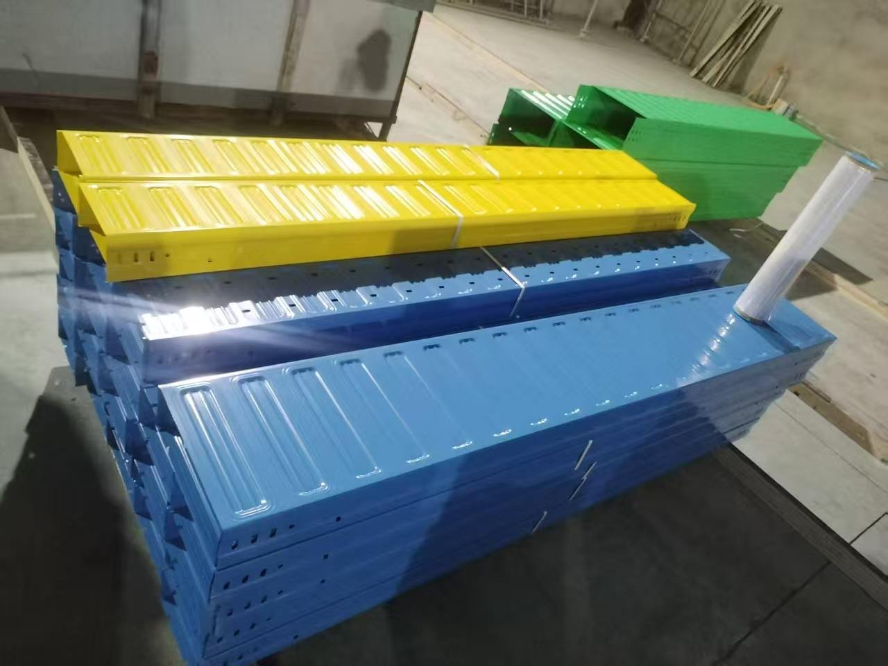 Guide to selecting RAL color codes for powder-coated cable tray systems (ID#1)