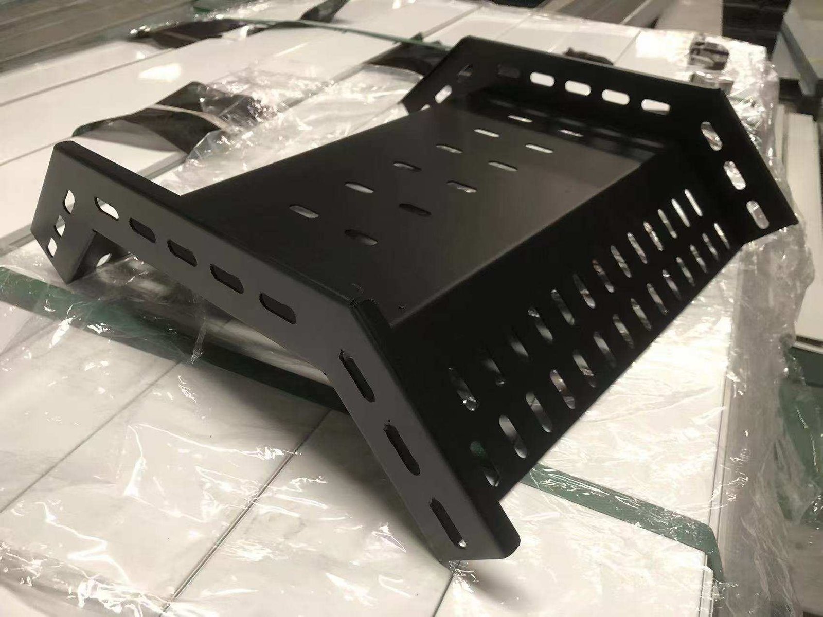 Intumescent coating expands into insulating char layer protecting steel and cables from fire (ID#2)